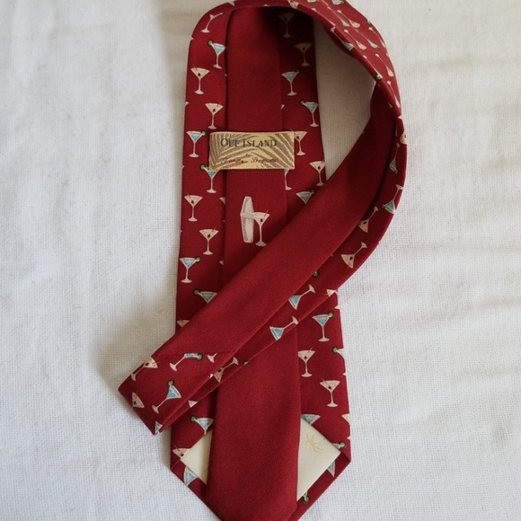 Tommy Bahama Red Martini Tie Silk - Picture 2 of 3